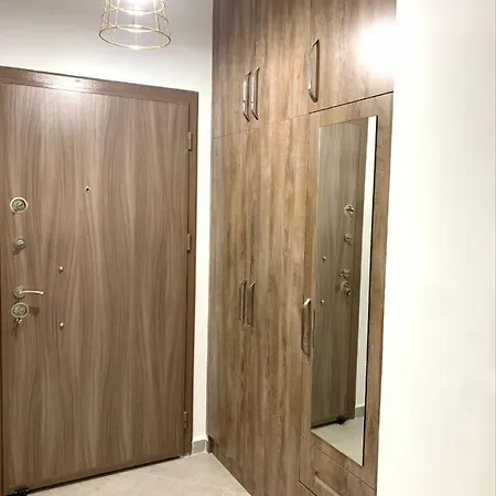 Apartment Great Location Studio In Royal Life *